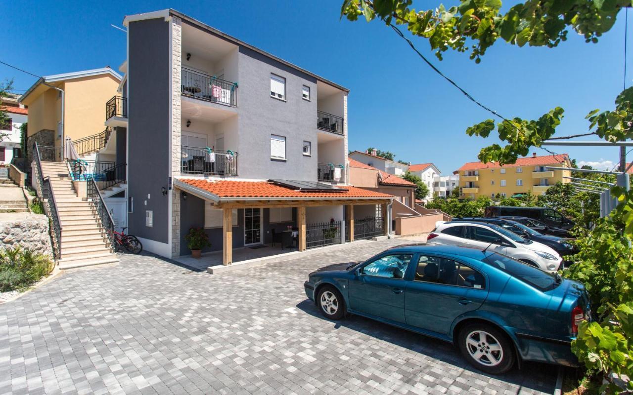 Apartments With A Parking Space Baska, Krk - 18808 Ngoại thất bức ảnh