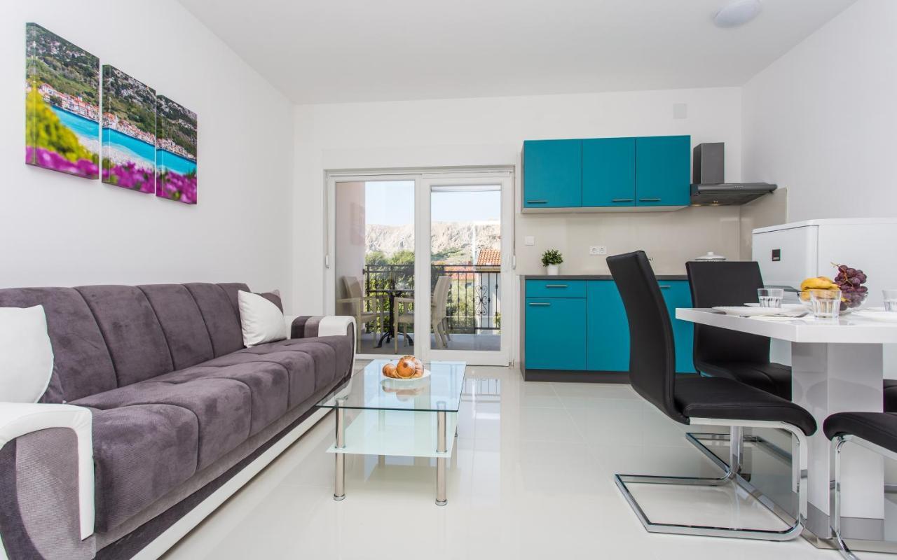 Apartments With A Parking Space Baska, Krk - 18808 Ngoại thất bức ảnh