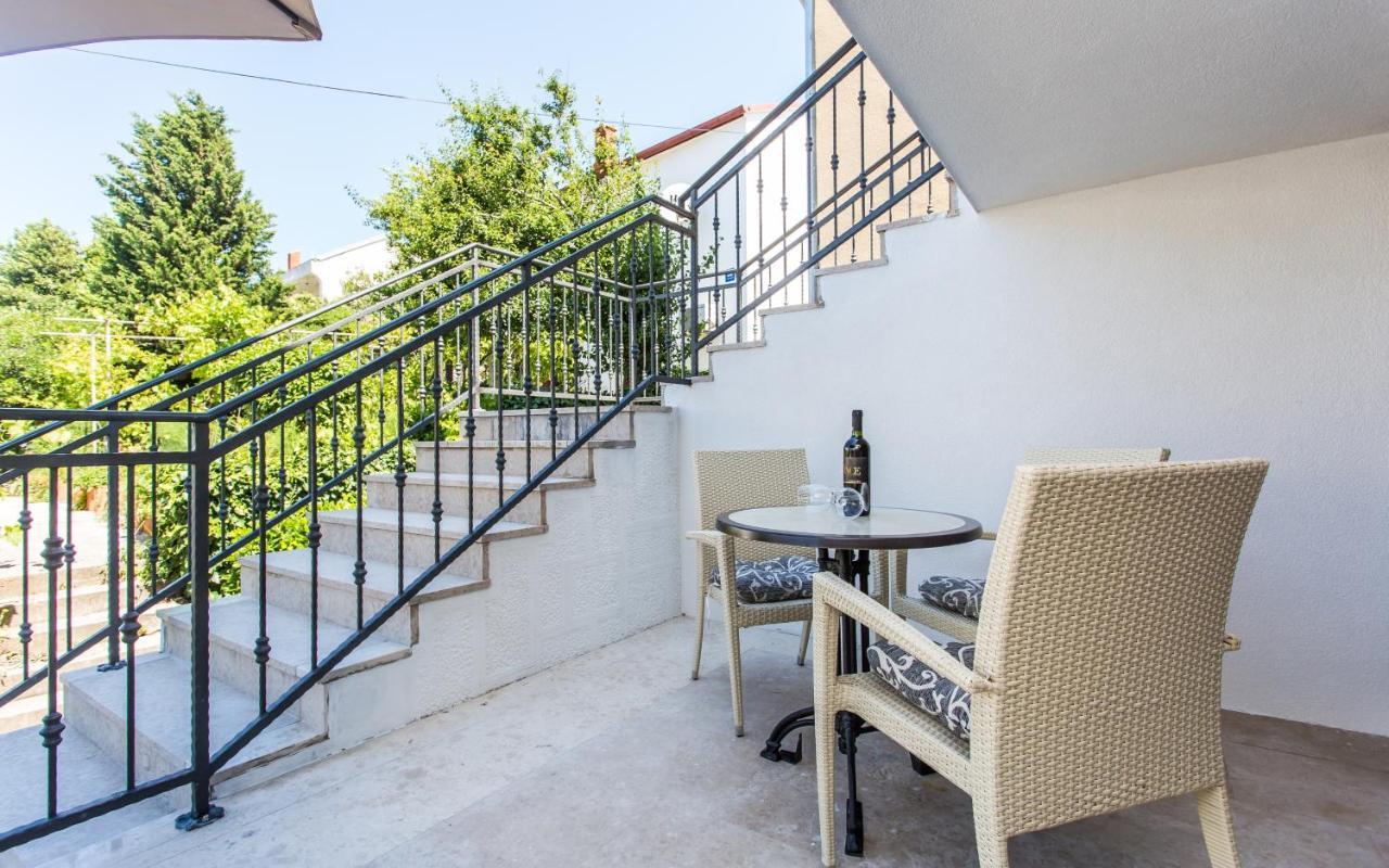 Apartments With A Parking Space Baska, Krk - 18808 Ngoại thất bức ảnh